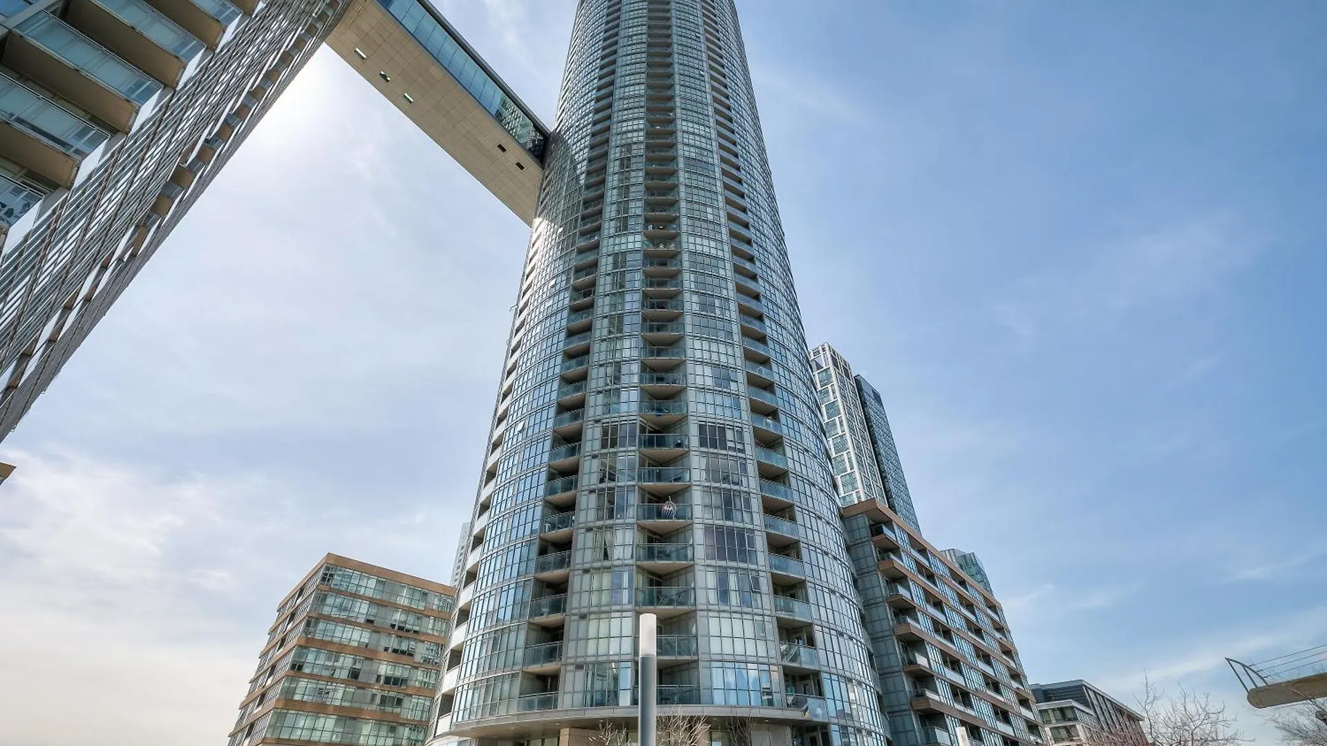 Delight Suites In Downtown Toronto Mississauga Canada