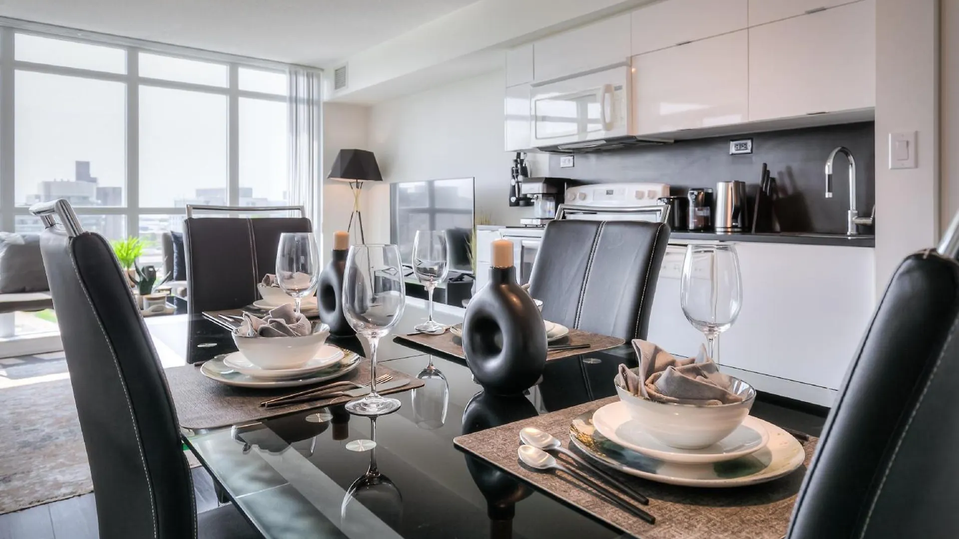 Delight Suites In Downtown Toronto Mississauga Apartment